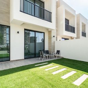 Nasma Luxury Stays - Luxurious Beachside Villa With Private Patio Ρας Αλ Χαιμά Exterior photo