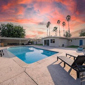 House By The Lake With Pool, Hot Tub And Golf Green Βίλα Lakeside Exterior photo