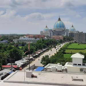 Mayapur Prakash Διαμέρισμα Exterior photo