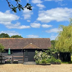 Maplehurst Barn Stables Βίλα Staplehurst Exterior photo