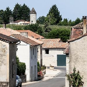 Studio Loubes Bernac Bed and Breakfast Exterior photo