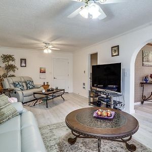 Salem Getaway With Hot Tub Near Parks And Boating! Βίλα Exterior photo