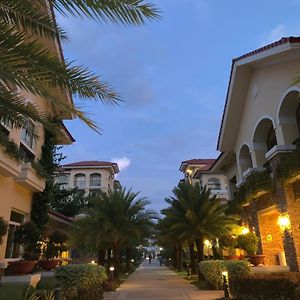 San Remo Oasis, City De Mare Aparthotel Cebu Exterior photo