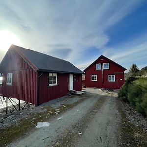 Vagen Fjordbuer - Snekkerbua Διαμέρισμα Frosta Exterior photo