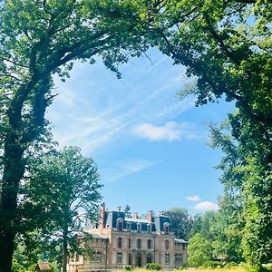 Chateau De Crenille Bed and Breakfast Chaumes-en-Brie Exterior photo