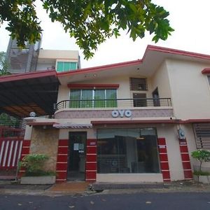 Oyo 655 Mambaling Aparthotel Cebu Exterior photo