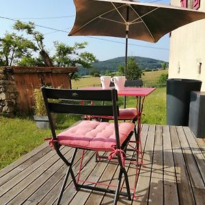 Gite Romantique De La Ferme Du Pral Βίλα Saint-Victor  Exterior photo