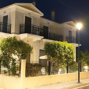 Ήλιδα Κουρούτα Studios Exterior photo