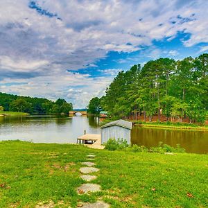 Private Island Getaway In Roanoke Rapids With Grill! Βίλα Exterior photo