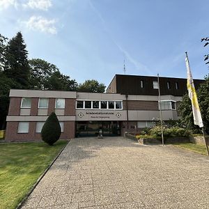 Haus Der Begegnung - Schoenstattzentrum Im Bistum Aachen Ξενοδοχείο Baesweiler Exterior photo