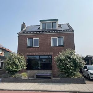 Vrijstaande Woning Aan Het Water Βίλα Lisserbroek Exterior photo