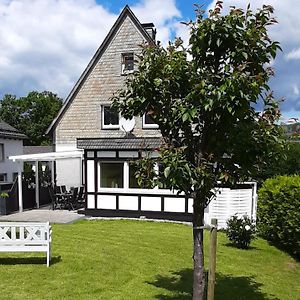 Landhaus Augenblicke In Olsberg - Modernes Ferienhaus Mit Garten Βίλα Exterior photo