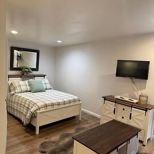 Remodeled Cozy Retreat Near Downtown Salinas! Βίλα Exterior photo