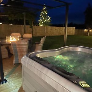 Wisteria Barn Hot Tub Holidays In The Cotswolds Βίλα Badsey Exterior photo