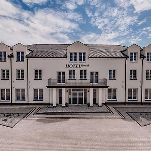 Hotel Slowik Κίελτσε Exterior photo