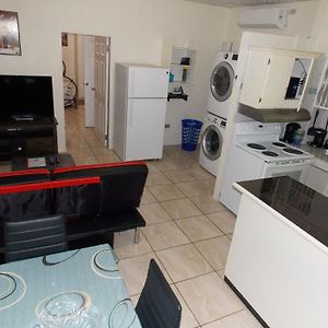 Stewart Apt- Trincity, Airport, Washer, Dryer, Office, Cable , Wifi Διαμέρισμα Exterior photo