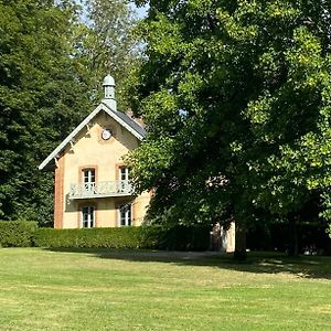 La Maison Du Cavalier, Chateau De Lavenue Βίλα Pierrefitte-en-Auge Exterior photo