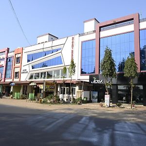 Raat Deen Hotel Pandua Exterior photo