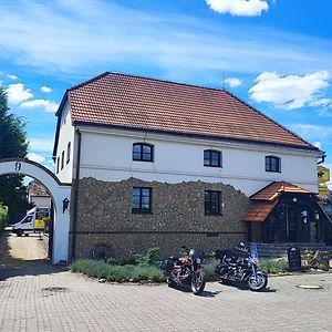 Penzion Horse Farm Lechovice Ξενοδοχείο Exterior photo