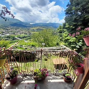 La Vista Sul Castello Διαμέρισμα Compiano Exterior photo