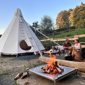 Tipi-Glamping Am Naturgut Kunterbunt Βίλα Kaindorf  Exterior photo