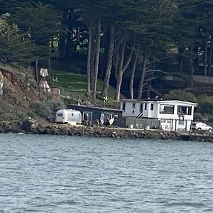 Carriage House Waterfront On Tomales Bay With Dock Ξενοδοχείο Μάρσαλ Exterior photo