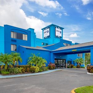 Spot X Hotel Tampa - Wesley Chapel By The Red Collection Exterior photo