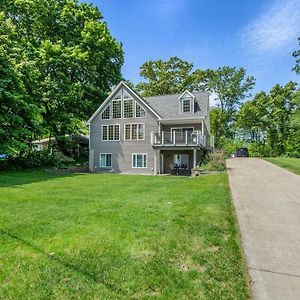 Lake Front 7 Bdr In Sister Lakes With Scenic Views Βίλα Dowagiac Exterior photo