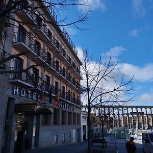 Hotel Ele Acueducto Σεγκόβια Exterior photo