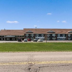 Boarders Inn & Suites By Cobblestone Hotels Of Superior / Duluth Exterior photo