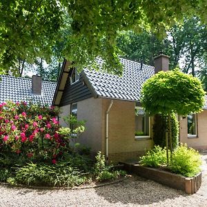 Cozy House With A Fireplace In A Holiday Park In A Natural Area Βίλα Mook Exterior photo