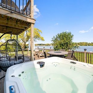 Cross Lake Retreat With Hot Tub & Stunning Views Βίλα Antioch Exterior photo