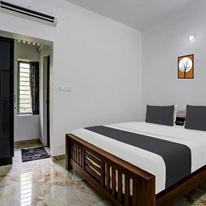 Hotel O Eva Residency Kochi Exterior photo