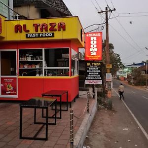 Thekkumpuram Residency Kerala Ξενοδοχείο Kondotty Exterior photo