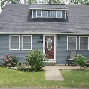 A Spacious Getaway On Orchard Island Βίλα Russells Point Exterior photo