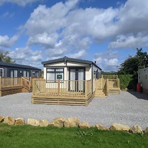 Lytham Luxe 6 Birth Caravan Ξενοδοχείο Weeton  Exterior photo