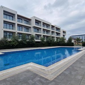 Sea Breeze, Luxury Apartments Μπακού Exterior photo