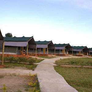 Endeem Mara Resort Aitong Exterior photo