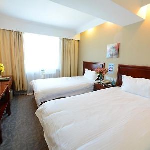 Greentree Inn Nantonghaian Development Zone Chengdong Town Express Hotel Hai'an Exterior photo