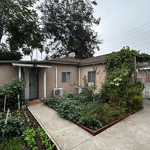 Garden With Iron Gate, East Los Angeles Βίλα El Monte Exterior photo