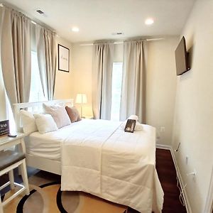 Luxurious & Cheery Private Room In Dc Ουάσινγκτον Exterior photo