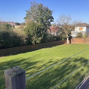 Elegante Maison A Vichy : Piscine Chauffee, Jardin Arbore, Terrasse Et Climatisation - Fr-1-489-494 Βίλα Exterior photo