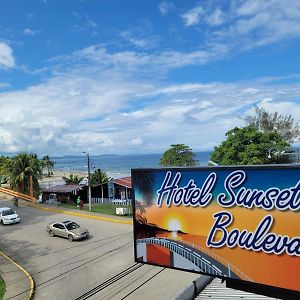 Hotel Sunset Boulevard Tela Exterior photo