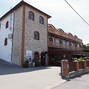 Resort Zajici Ze Zaječí Exterior photo