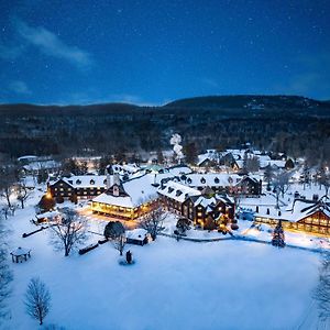 Fairmont Le Chateau Montebello Ξενοδοχείο Exterior photo