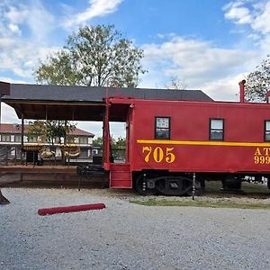 Unique Santa Fe Caboose Experience Βίλα Brownwood Exterior photo