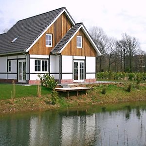 Half-timbered house with dishwasher Βίλα Susteren Exterior photo