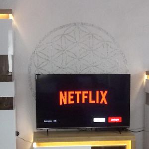 Fewo Blaue Oase, Netflix, Massagesessel, Whirlpool Badewanne Διαμέρισμα Germersheim Exterior photo