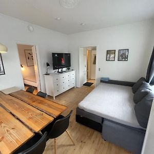 Central Apt With Parking Possibility, Netflix & Near Attractions Διαμέρισμα Århus Exterior photo