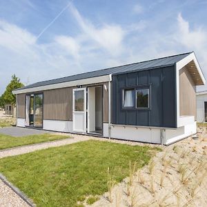 Modern Chalet At 4 5 Km From Rockanje Βίλα Hellevoetsluis Exterior photo